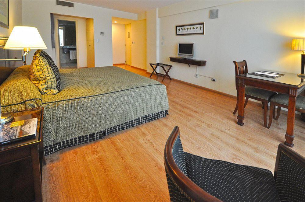 Amerian Executive Mendoza Hotel מראה חיצוני תמונה