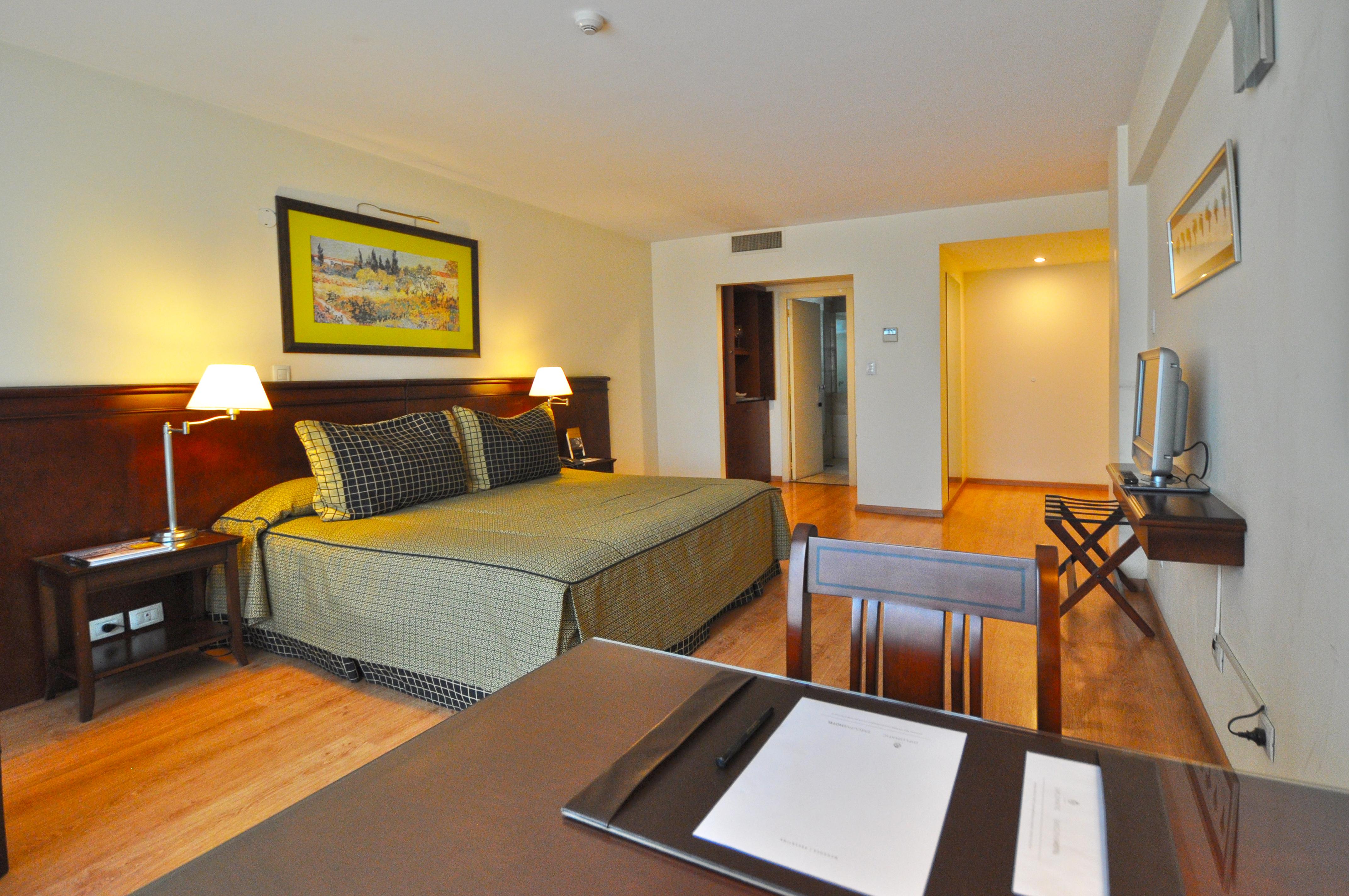 Amerian Executive Mendoza Hotel מראה חיצוני תמונה