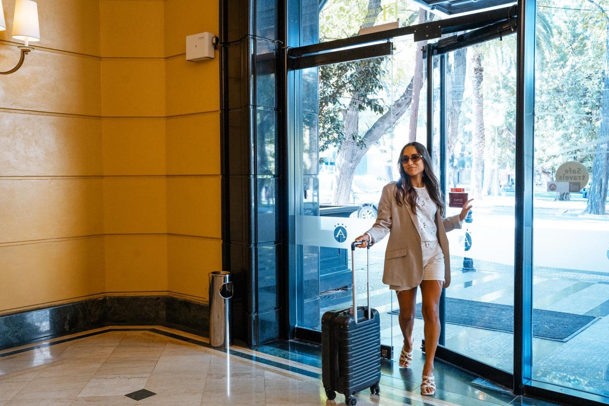 Amerian Executive Mendoza Hotel מראה חיצוני תמונה